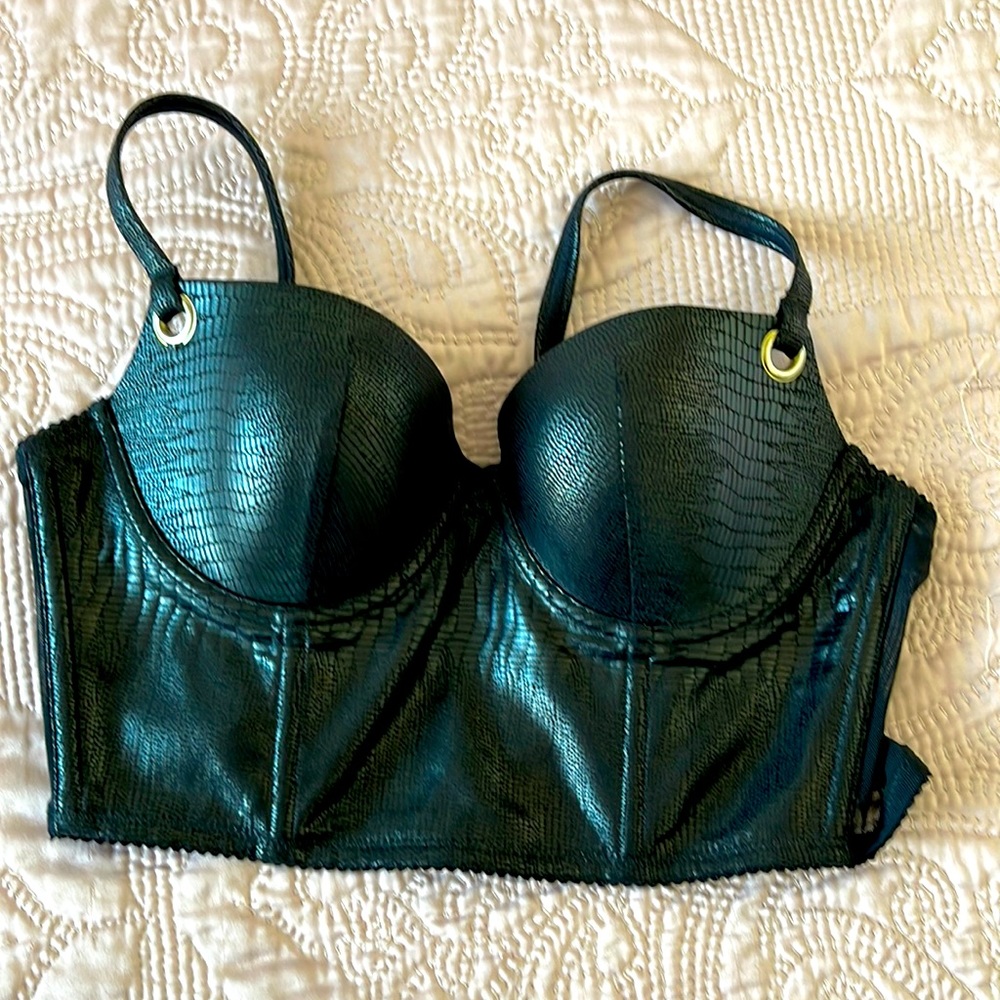 Great condition. Crop top. Black